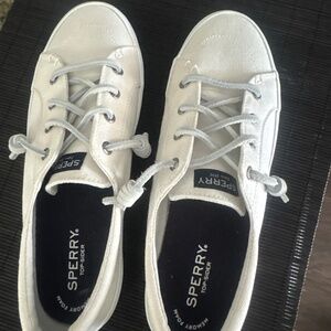 sneakers sperry women’s size 9 brand new white out box